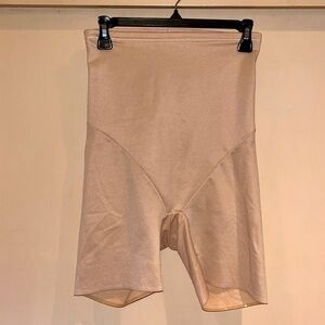 Cupid shape wear size 2XL in like new condition